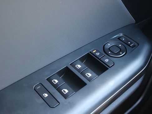 Used 2025 Kia K4 FWD image 19