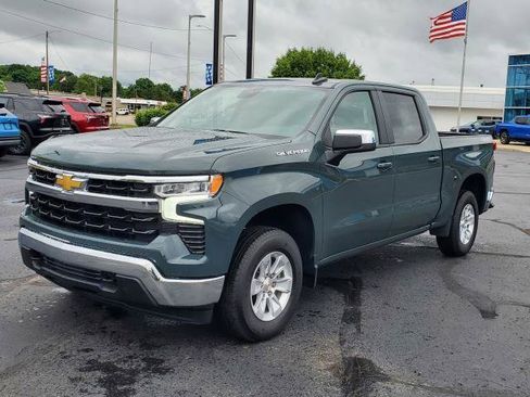 Used 2025 Chevrolet Silverado 1500 LT image 4