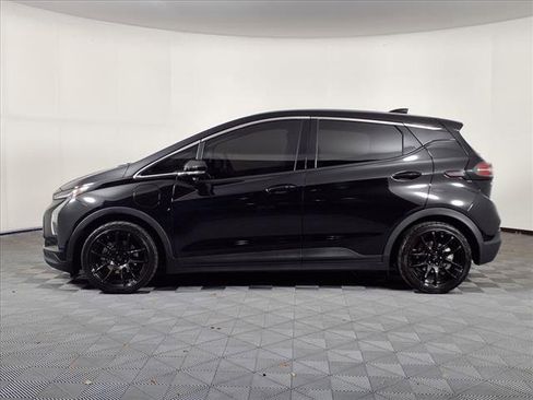 Used 2022 Chevrolet Bolt LT w/ Infotainment Package image 4