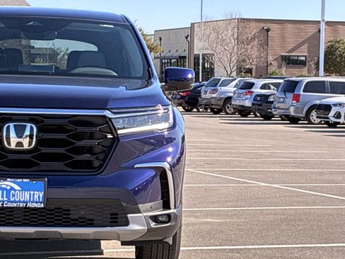 Certified 2025 Honda Pilot EX-L image 11