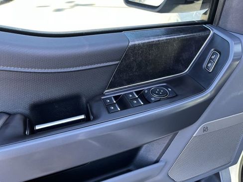 Used 2022 Ford F150 XLT w/ Equipment Group 302A High image 17