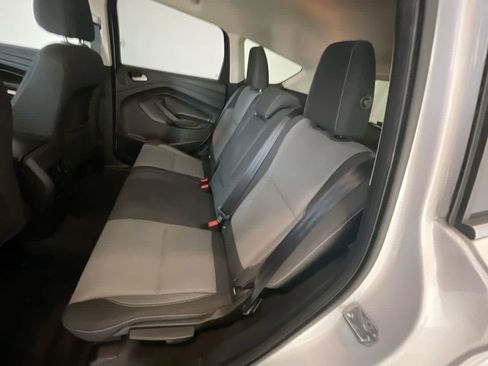 Used 2017 Ford Escape SE w/ Equipment Group 201A image 21