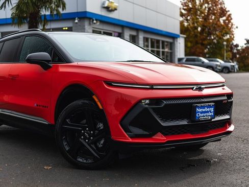 New 2026 Chevrolet Equinox EV RS image 3