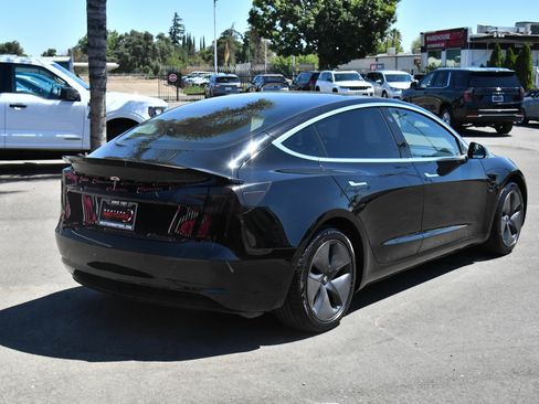 Used 2020 Tesla Model 3 Standard Range RWD image 8