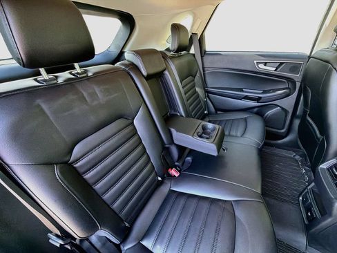 Used 2020 Ford Edge SEL w/ Convenience Package AWD/4WD image 29