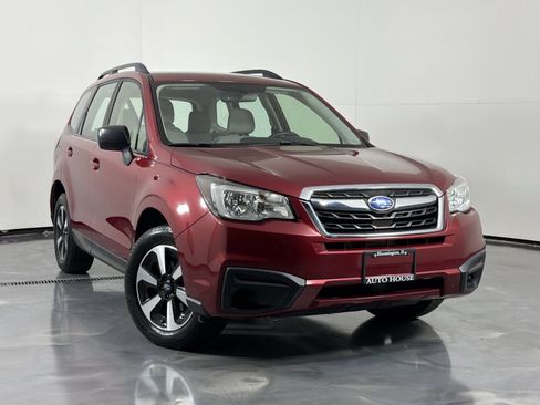 Used 2017 Subaru Forester 2.5i w/ Alloy Wheel Package AWD/4WD image 2