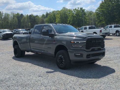 New 2026 RAM 3500 Laramie AWD/4WD image 7