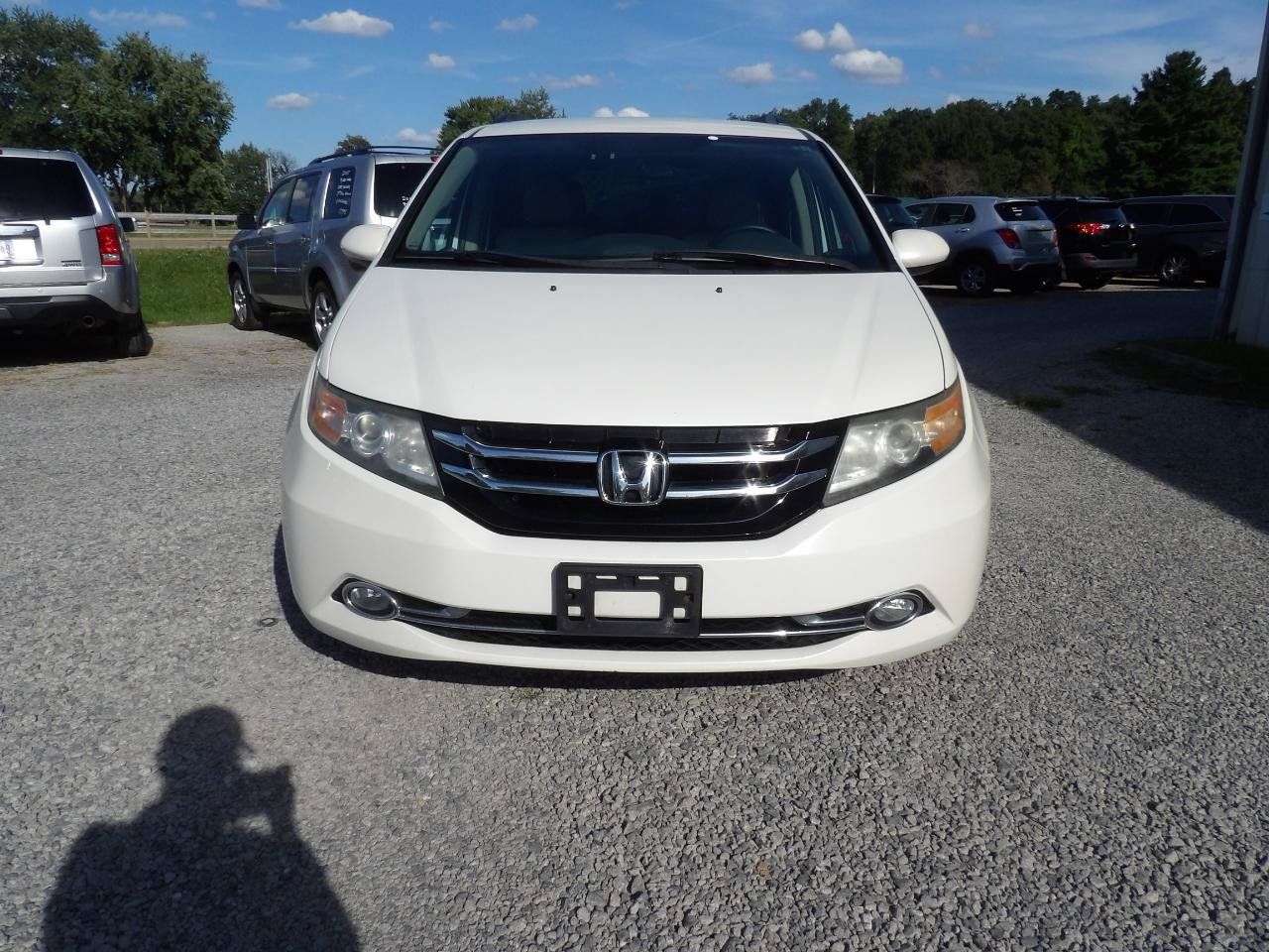 Used 2016 Honda Odyssey SE image 2
