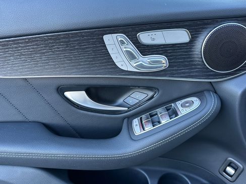 Used 2022 Mercedes-Benz GLC 300 GLC 300 image 10