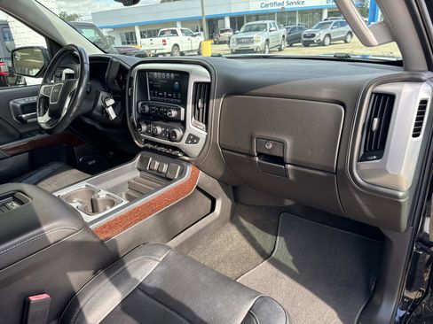 Used 2018 GMC Sierra 1500 SLT w/ Enhanced Driver Alert Package image 12