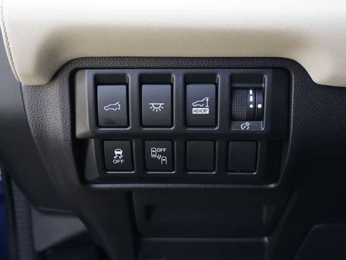 Used 2020 Subaru Ascent Limited w/ Technology Package image 13