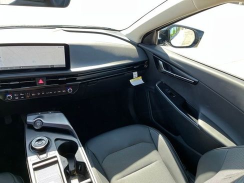 Used 2025 Kia EV6 Light RWD image 13