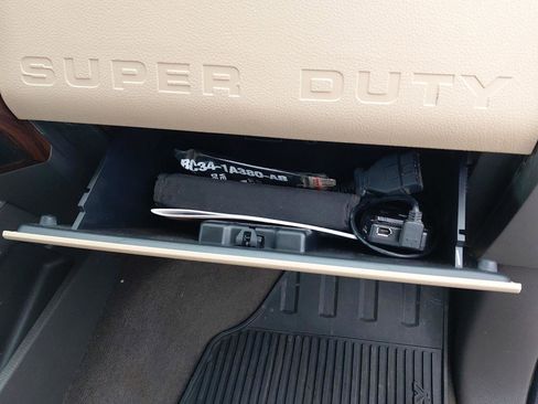 Used 2012 Ford F250 Lariat w/ Chrome Pkg AWD/4WD image 12