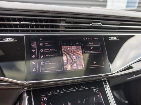 Used 2025 Audi Q7 3.0T Prestige image 18