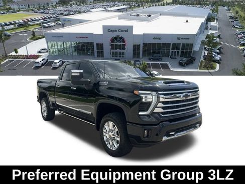 Used 2024 Chevrolet Silverado 3500 High Country w/ High Country Premium Package AWD/4WD image 3