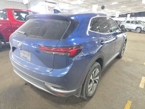 Used 2022 Buick Envision Essence w/ Technology Package I FWD image 2