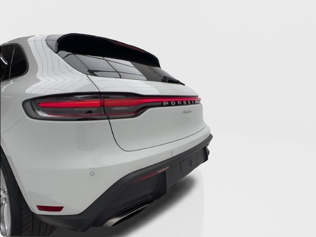 Used 2022 Porsche Macan AWD/4WD image 12