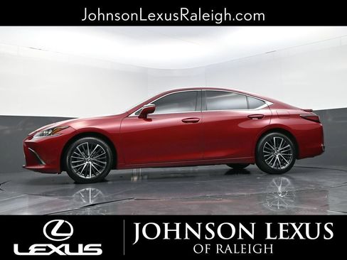 Used 2023 Lexus ES 300h w/ Premium Package image 21
