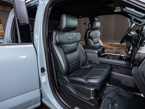 Used 2026 Ford F250 Platinum image 31