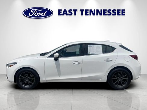 Used 2018 MAZDA MAZDA3 Grand Touring w/ Premium Equipment Package FWD image 6