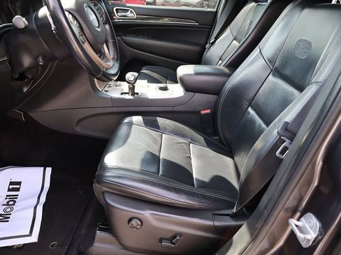 Used 2014 Jeep Grand Cherokee Overland w/ Advanced Technology Group image 11