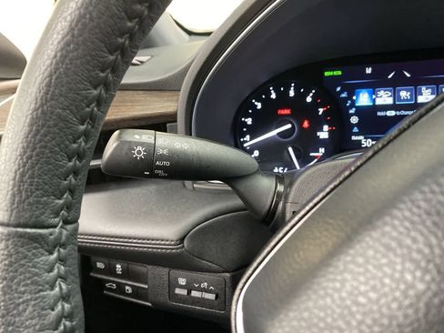 Used 2022 Toyota Avalon XLE image 24