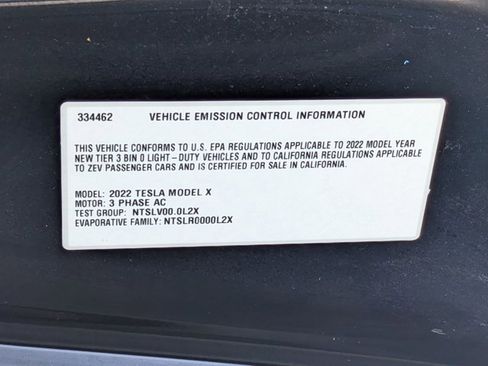 Used 2022 Tesla Model X image 25