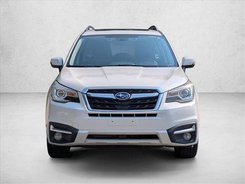 Used 2018 Subaru Forester 2.5i Touring w/ Popular Package #3B AWD/4WD image 2