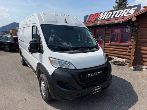 Used 2023 RAM ProMaster 2500 FWD image 2