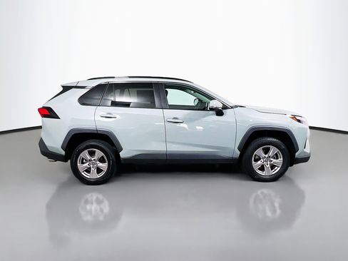 Used 2023 Toyota RAV4 XLE AWD/4WD image 3