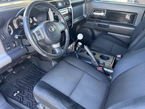 Used 2008 Toyota FJ Cruiser 4WD image 10