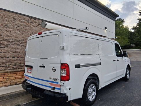Used 2015 Nissan NV 2500 SV w/ Technology Package RWD image 5
