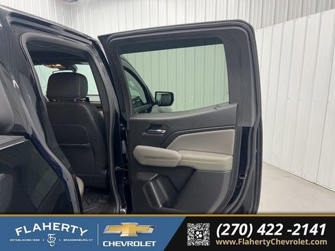 Used 2023 Chevrolet Colorado ZR2 w/ ZR2 Convenience Package III image 12