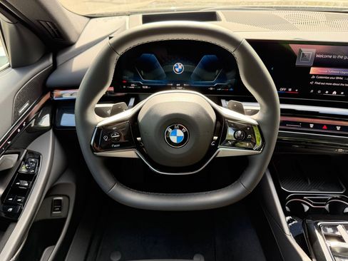 Certified 2026 BMW 540i xDrive AWD/4WD image 16
