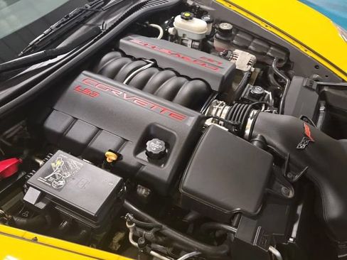Used 2009 Chevrolet Corvette Convertible w/ Preferred Equipment Group RWD image 6