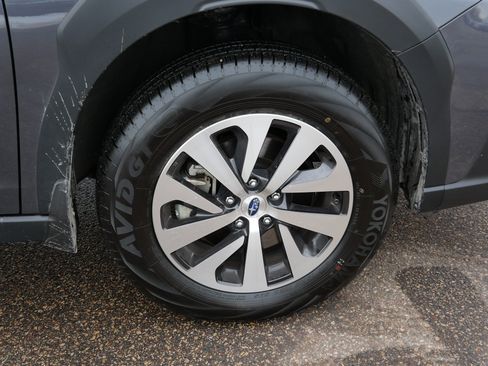 Used 2025 Subaru Outback Premium image 15