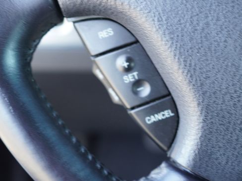 Used 2004 Ford Thunderbird image 34