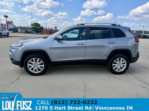 Used 2016 Jeep Cherokee Limited AWD/4WD image 4