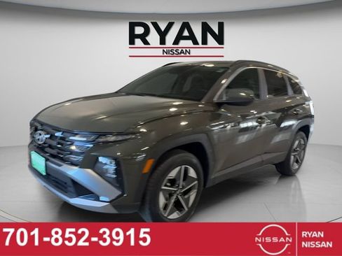 Used 2025 Hyundai Tucson SEL image 1