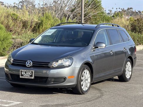Used 2012 Volkswagen Jetta S FWD image 2