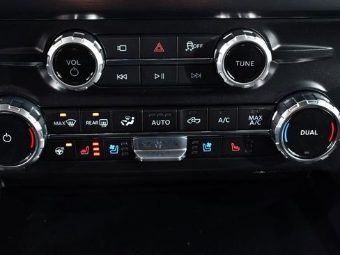 New 2026 Ford F350 Lariat w/ Black Appearance Package image 29