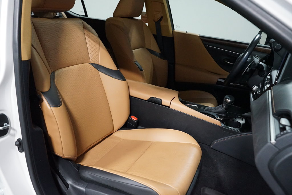 Used 2024 Lexus ES 350 w/ Premium Package FWD image 27