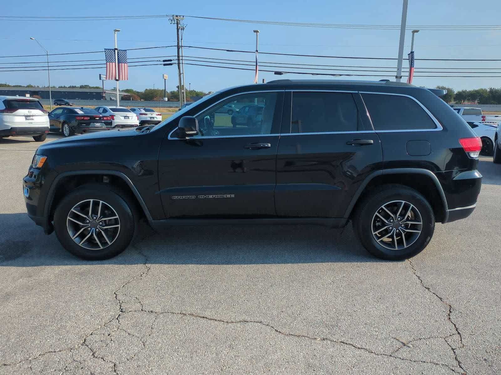 Used 2019 Jeep Grand Cherokee Limited AWD/4WD image 5