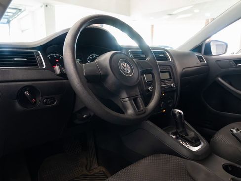 Used 2012 Volkswagen Jetta S FWD image 12