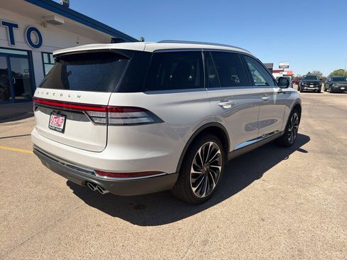 Used 2025 Lincoln Aviator Reserve w/ Equipment Group 201A AWD/4WD image 8