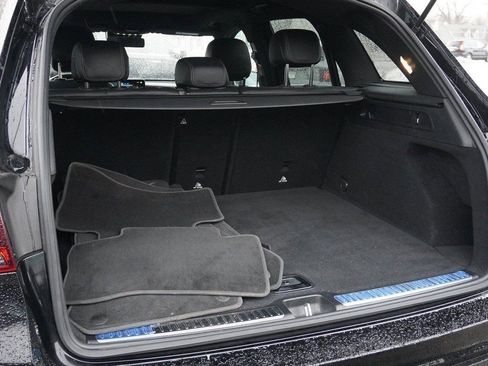 Used 2022 Mercedes-Benz GLC 300 4MATIC w/ Premium Package Lite image 18