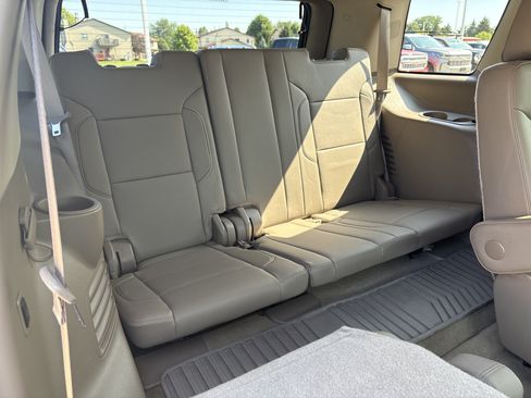 Used 2016 GMC Yukon SLT AWD/4WD image 19