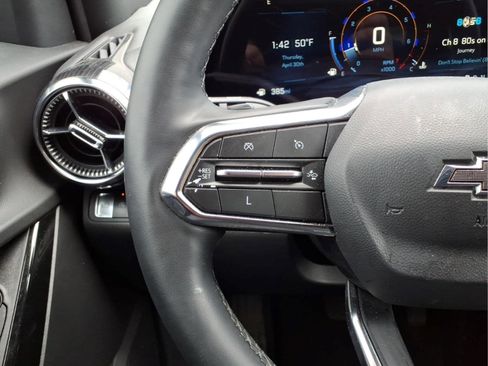 Used 2025 Chevrolet Equinox LT w/ Midnight Edition FWD image 13