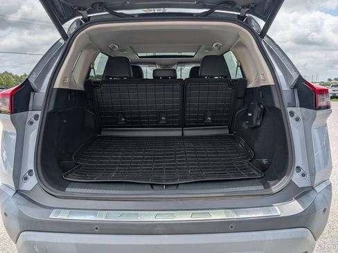 Used 2021 Nissan Rogue SL w/ Premium Package FWD image 30