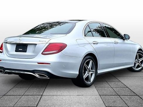 Certified 2019 Mercedes-Benz E 300 4MATIC image 6